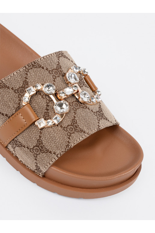 brūnas krāsas čības  ze zdobieniem