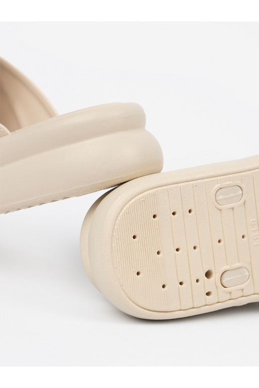 Ziloņkaula krāsas čības   ar platformu Ziloņkaula krāsas čības   ar platformu