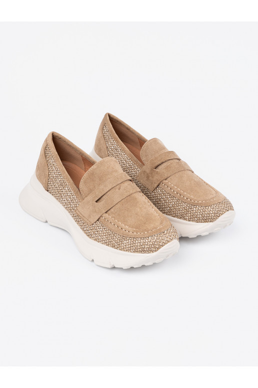 smilšu krāsas kurpes 