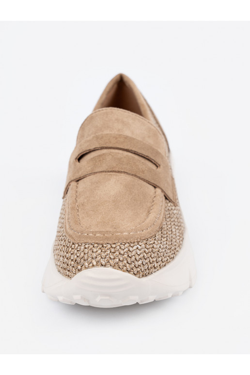 smilšu krāsas kurpes 