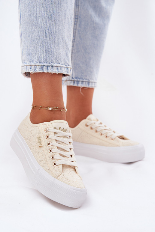 sieviešu puszābaki ar mežģīnēm Lee Cooper LCW-25-31-3440L smilšu krāsas sieviešu puszābaki ar mežģīnēm Lee Cooper LCW-25-31-3440L smilšu krāsas