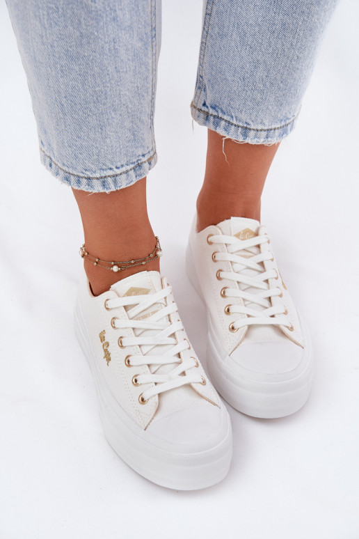 sieviešu puszābaki ar platformu Lee Cooper LCW-25-02-3289 baltas krāsas sieviešu puszābaki ar platformu Lee Cooper LCW-25-02-3289 baltas krāsas