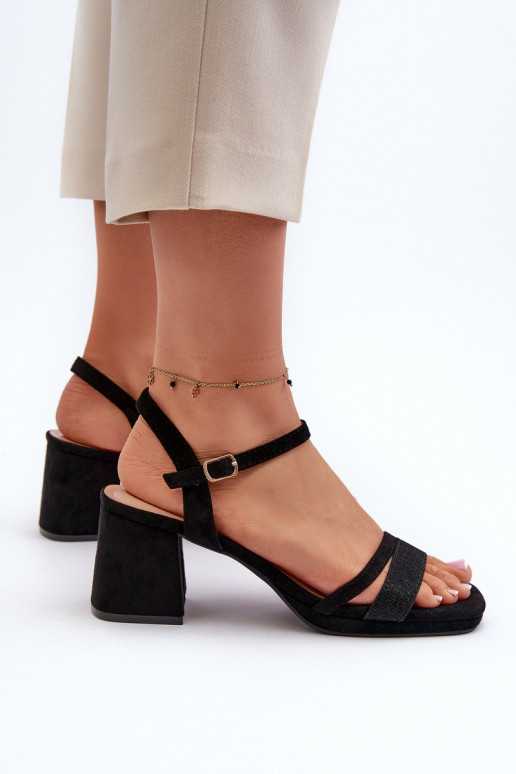 Elegantas augstpapēžu sandales melnas... Elegantas augstpapēžu sandales melnas...