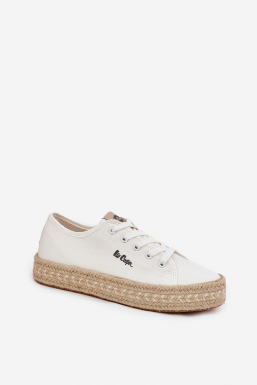 Brīvā laika apavi ar šņorēm Lee Cooper LCIN-25-44-3217 baltā krāsā Brīvā laika apavi ar šņorēm Lee Cooper LCIN-25-44-3217 baltā krāsā