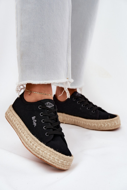Brīvā laika apavi ar šņorēm Lee Cooper LCIN-25-44-3216 melnā krāsā Brīvā laika apavi ar šņorēm Lee Cooper LCIN-25-44-3216 melnā krāsā