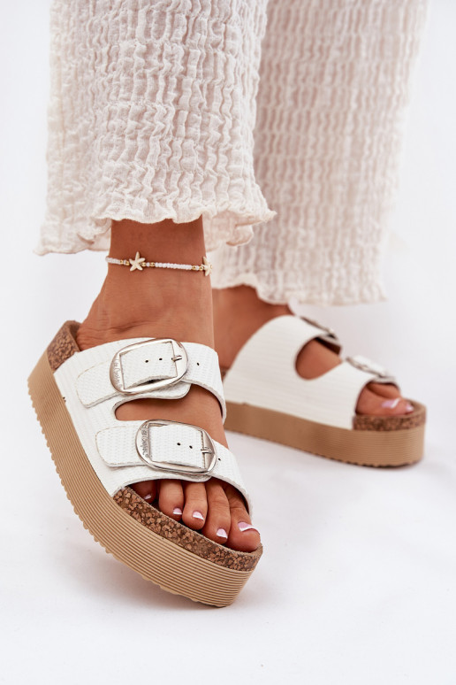 sieviešu čības Platformie ar sprādzēm Lee Cooper LCIN-25-35-3496L baltas krāsas sieviešu čības Platformie ar sprādzēm Lee Cooper LCIN-25-35-3496L baltas krāsas