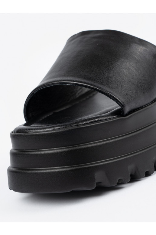 Čības ar platformu Melnas krāsas