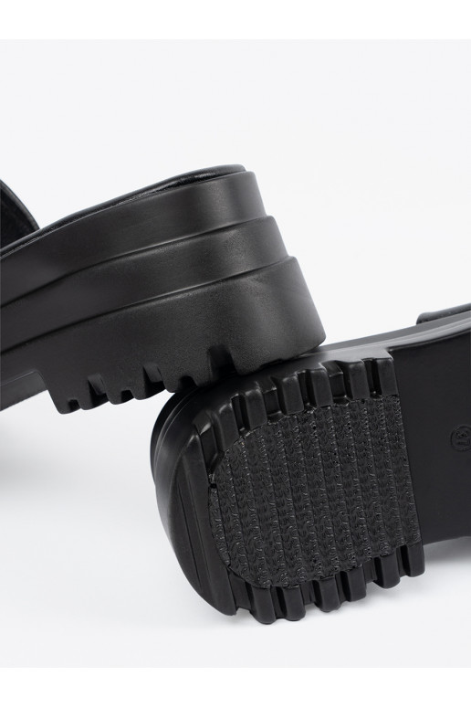 Čības ar platformu Melnas krāsas