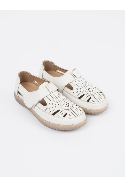 Sieviešu zābaki   balta krāsa Sieviešu zābaki   balta krāsa