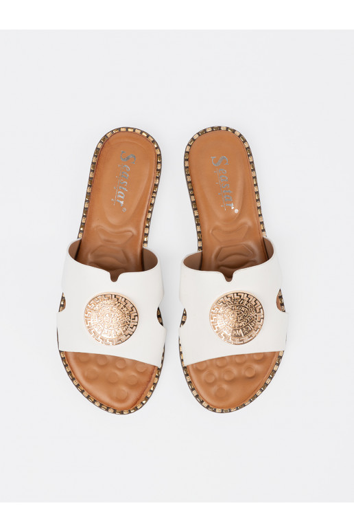 Čības balta krāsa 