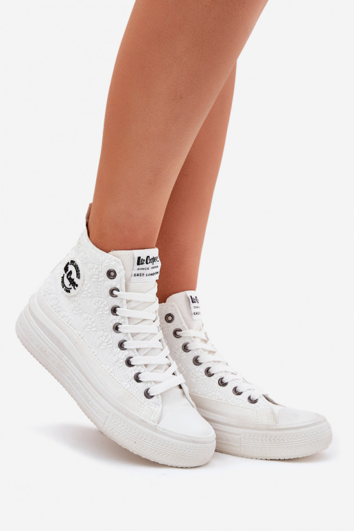 sieviešu puszābaki ar platformu Lee Cooper LCW-25-44-3209L Biale sieviešu puszābaki ar platformu Lee Cooper LCW-25-44-3209L Biale