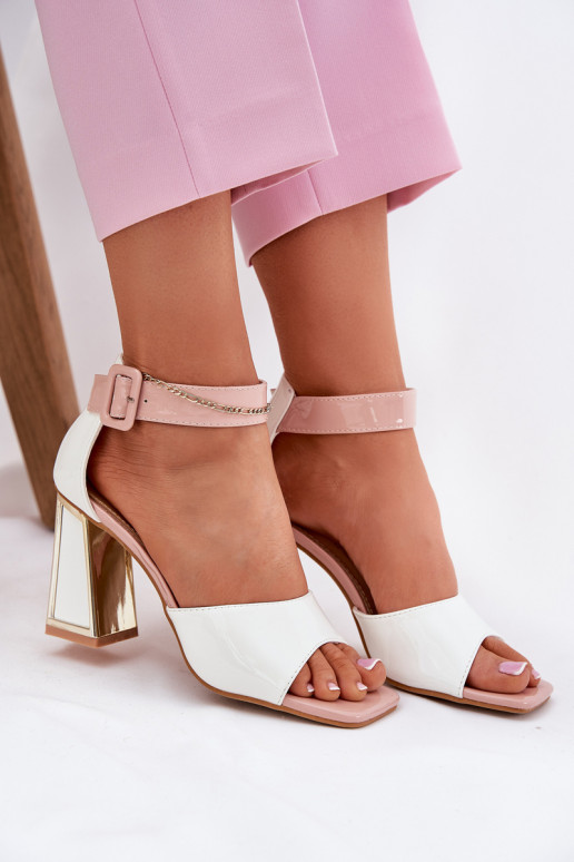 Lakotas basenes ar papēdi Vinceza 20266 baltas krāsas Lakotas basenes ar papēdi Vinceza 20266 baltas krāsas