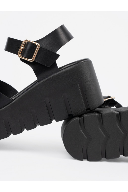 sandales Melnas krāsas ar augstu platformu sandales Melnas krāsas ar augstu platformu