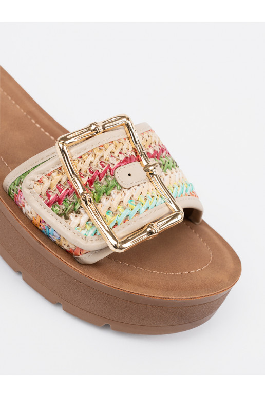 Čības  ar sprādzēm