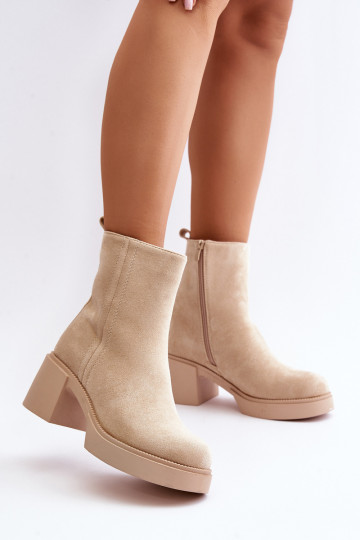 Sieviešu siltie smilškrāsas...