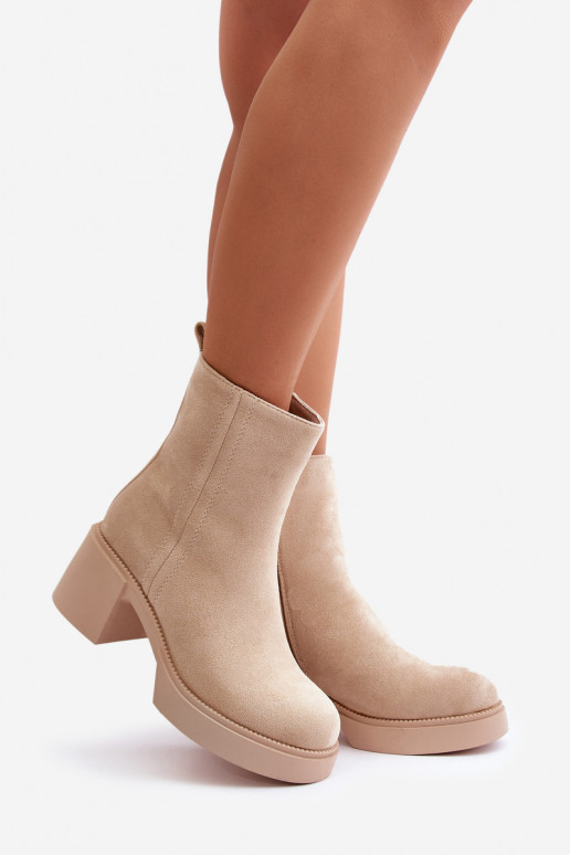 Sieviešu siltie smilškrāsas zābaki uz... Sieviešu siltie smilškrāsas zābaki uz...