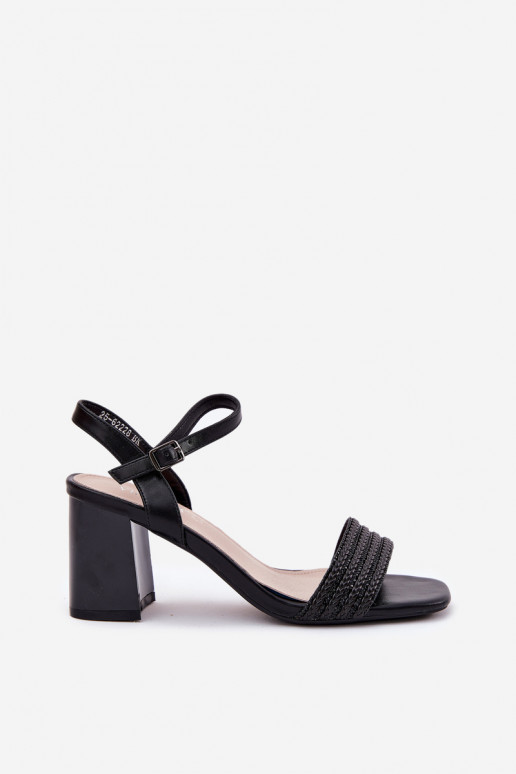 Sieviešu basenes ar mirdzošiem spīdumiņiem I Plecionką Vinceza 62228 Melns Sieviešu basenes ar mirdzošiem spīdumiņiem I Plecionką Vinceza 62228 Melns