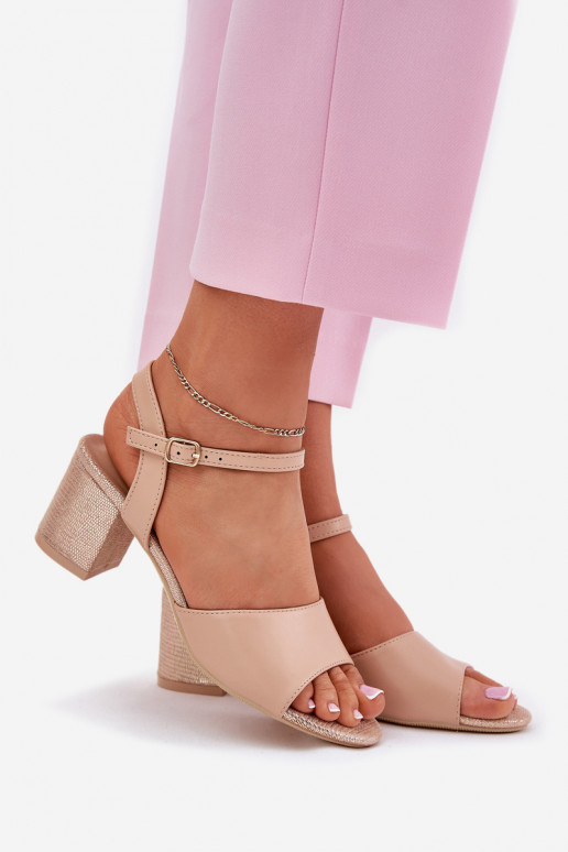 Sieviešu basenes Vinceza 20275 smilšu krāsas Sieviešu basenes Vinceza 20275 smilšu krāsas