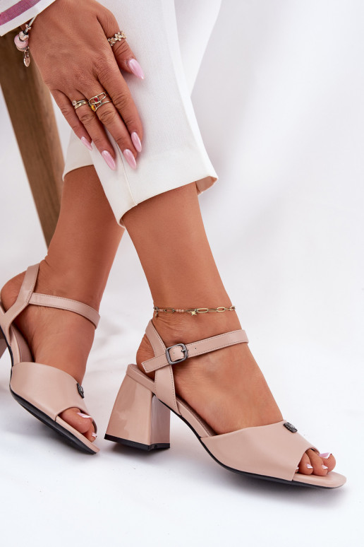 Sieviešu basenes Vinceza 62235 smilšu krāsas Sieviešu basenes Vinceza 62235 smilšu krāsas