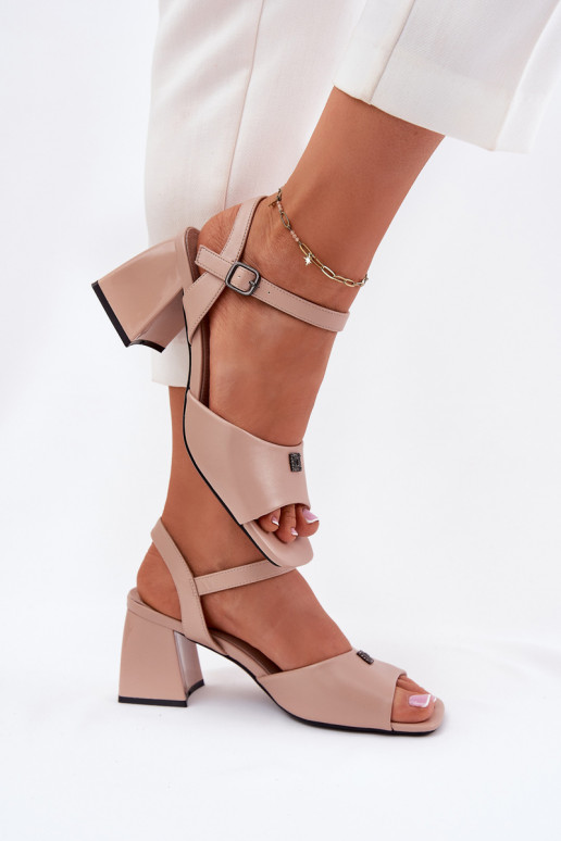 Sieviešu basenes Vinceza 62235 smilšu krāsas Sieviešu basenes Vinceza 62235 smilšu krāsas