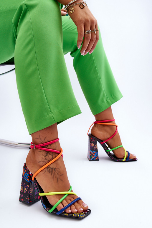  Elegantas augstpapēžu sandales Dažādu krāsu Josette