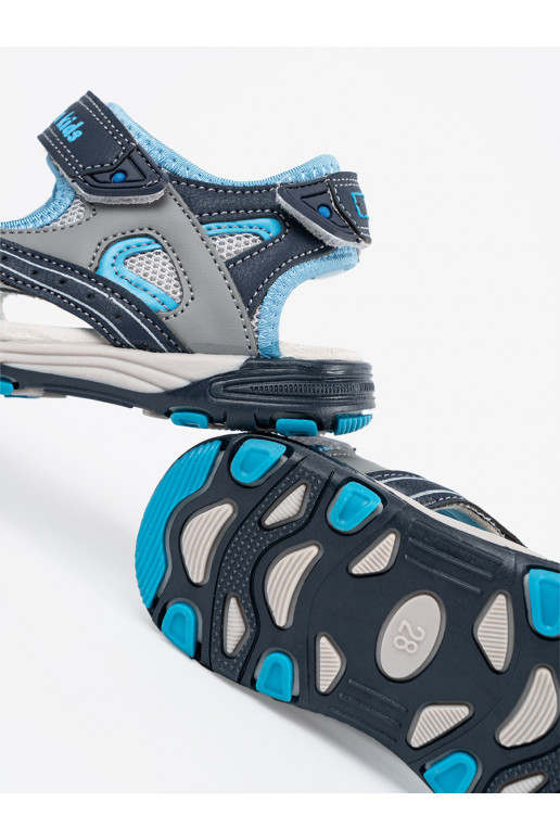 tumši zilas krāsas kurpes 