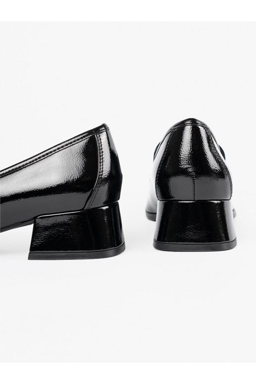 Melns kurpes  Melns kurpes