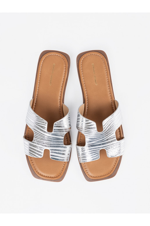 Sudraba krāsas čības  