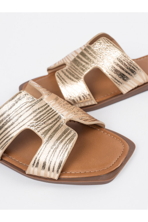 Zelta krāsas čības  