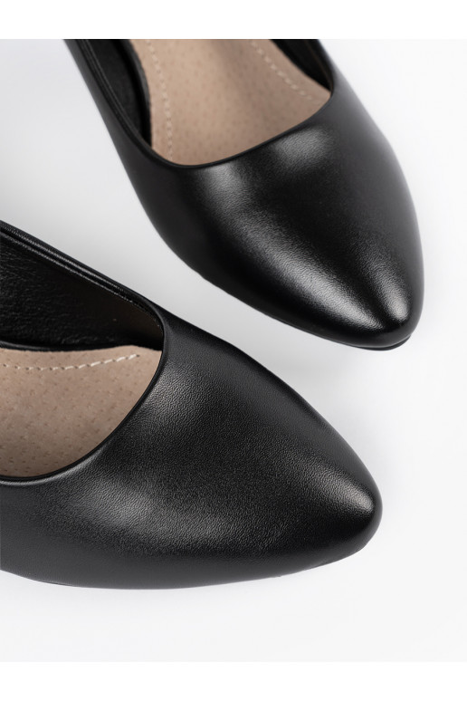 Melns  puszābaki Sergio Leone