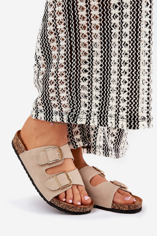 Sieviešu čības ar platformu ar zeltu... Sieviešu čības ar platformu ar zeltu...