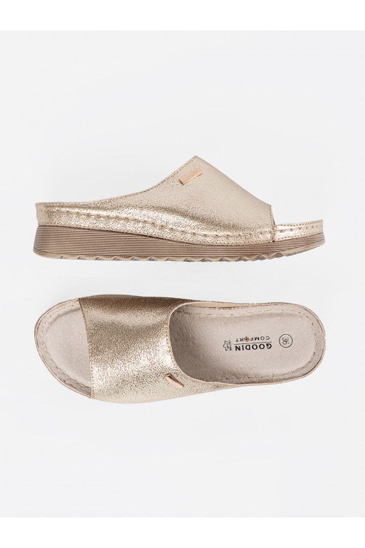 Sieviešu čības  ar platformu