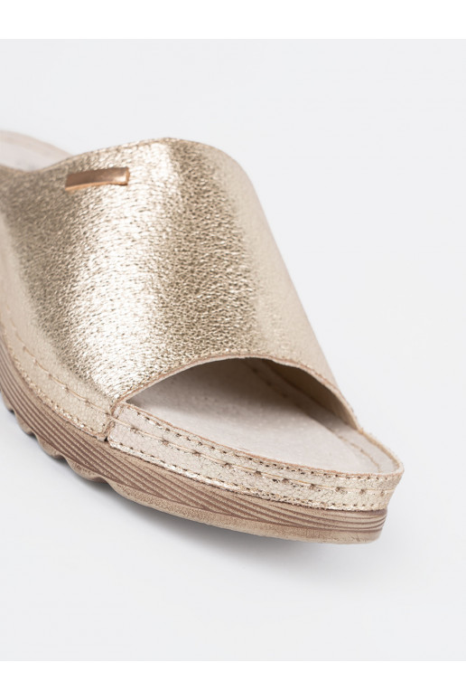 Sieviešu čības  ar platformu