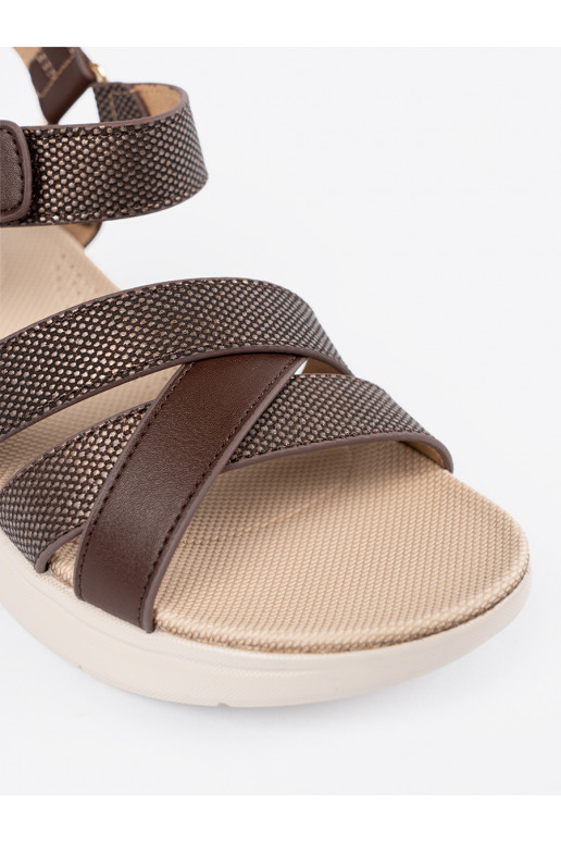 brūnas krāsas kurpes 