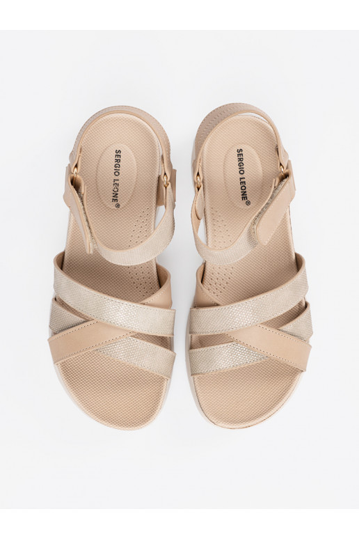 Ziloņkaula krāsas kurpes 