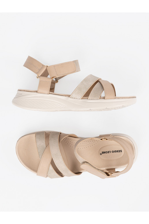 Ziloņkaula krāsas kurpes 