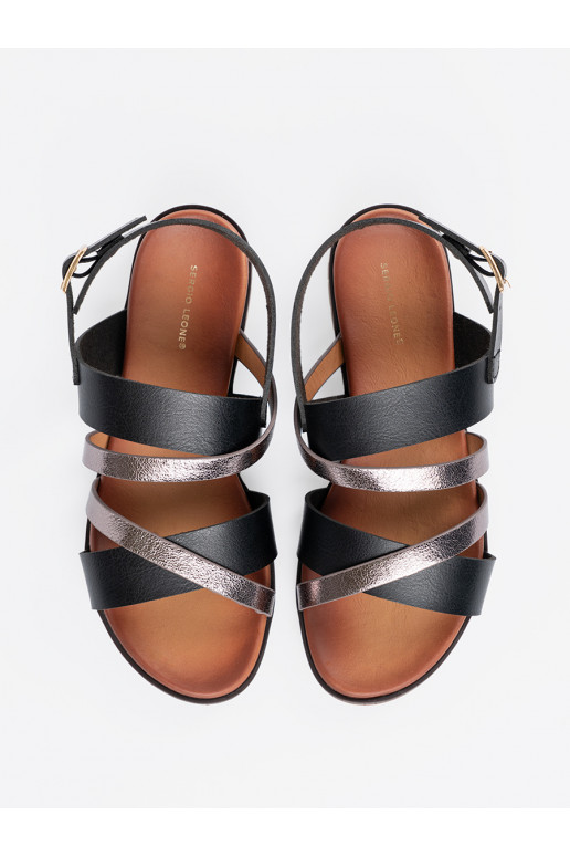 Melns kurpes Sergio Leone ze mi paseczkami