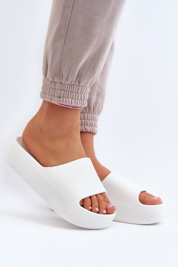  Čības ar masīvu zoli baltas krāsas Oreithano 2