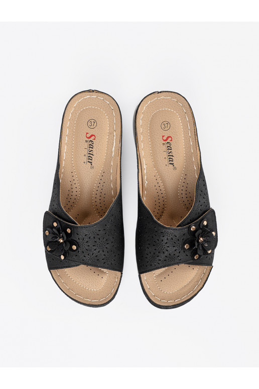 Melns čības   z ozdobnym em Melns čības   z ozdobnym em