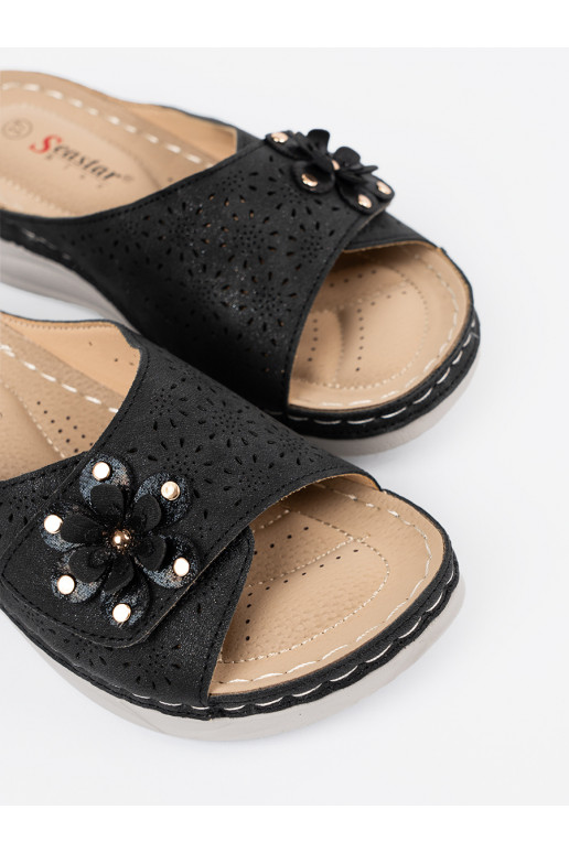 Melns čības   z ozdobnym em Melns čības   z ozdobnym em