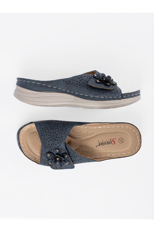 tumši zilas krāsas čības   z ozdobnym em tumši zilas krāsas čības   z ozdobnym em