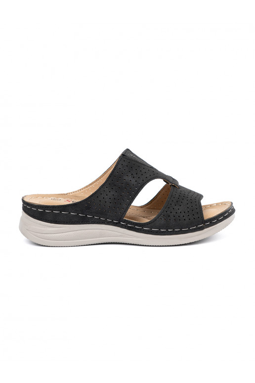 Melns  čības  z wycięciami