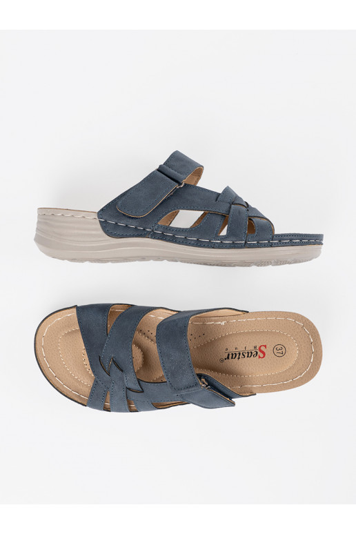 Zilas krāsas čības   z ozdobnym em