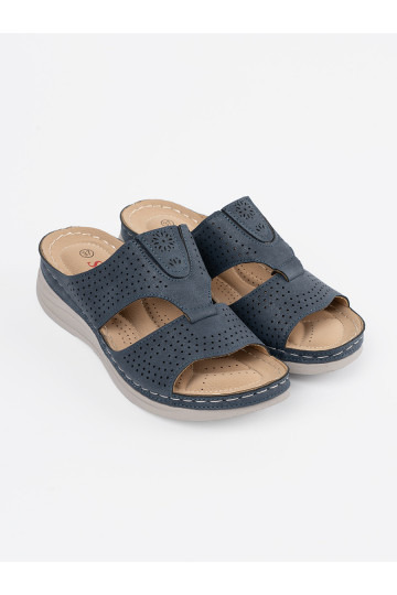 Zilas krāsas  čības  z wycięciami 2