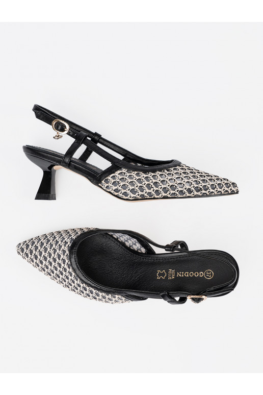 Melns  puszābaki  Melns  puszābaki