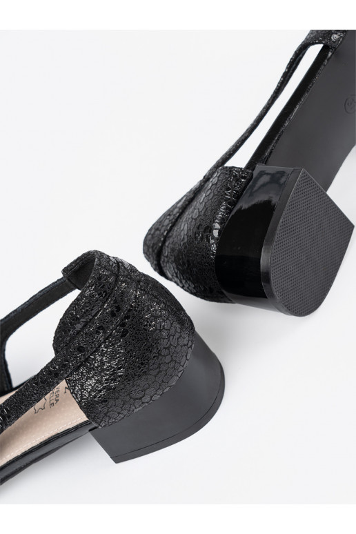 Melns  kurpes  Melns  kurpes