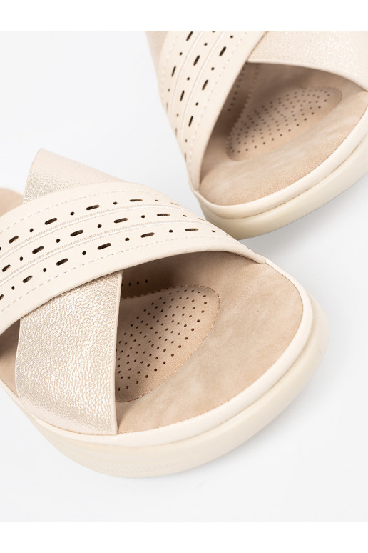 Ziloņkaula krāsas čības  ar platformu