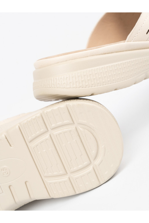 Ziloņkaula krāsas čības  ar platformu