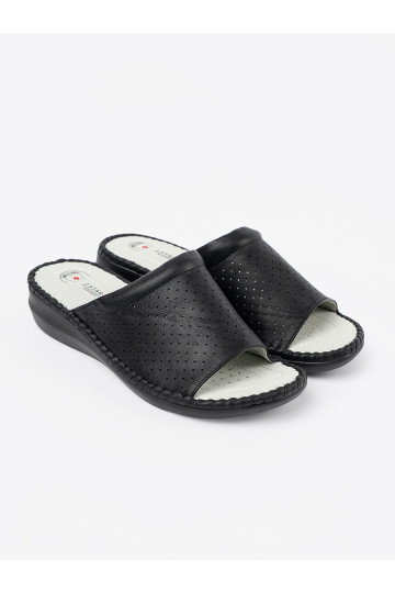 Čības ze skórzaną wkładką Melnas krāsas 2