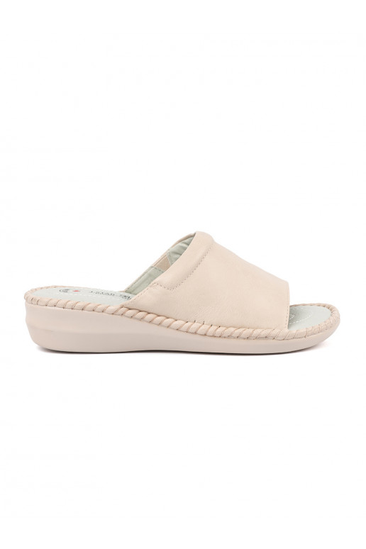 Ziloņkaula krāsas čības  z skórzaną wkładką